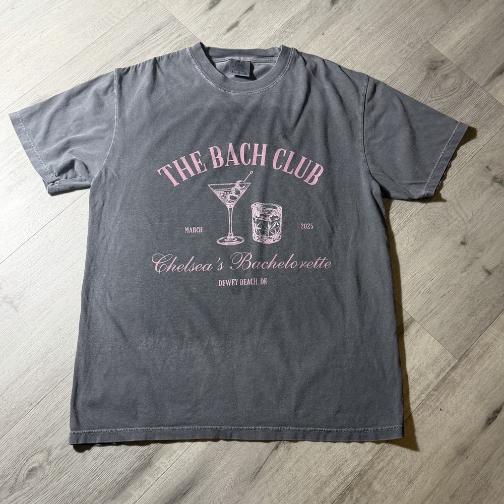 Chelsea's Bachelorette 2025 Dewey‎ Beach DE Graphic Tee Gray Pink Large